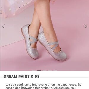 NWT Dream Pairs girls elastic strap rhinestone ballerina flats silver - size 6